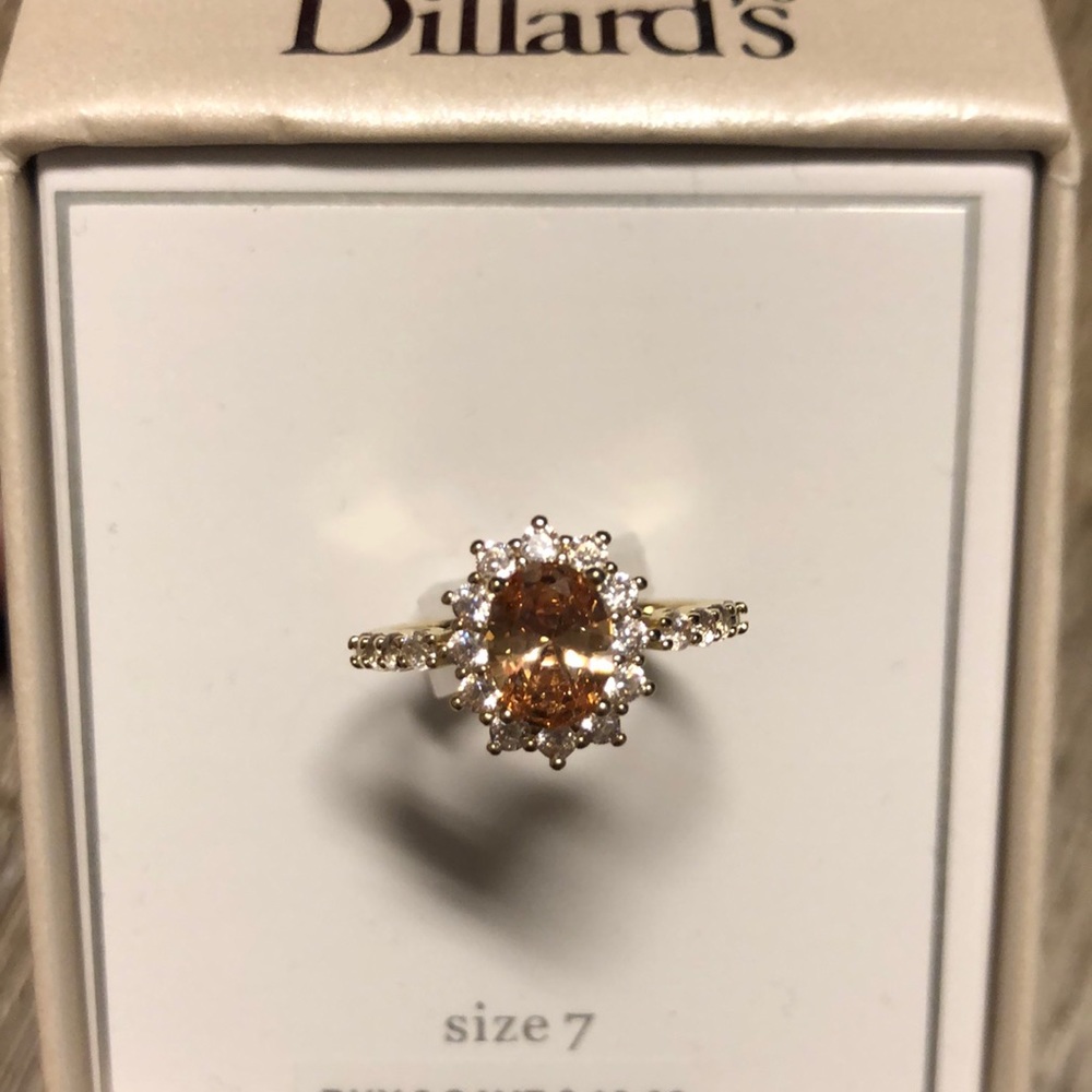 Brand 🆕💖😍💖 DILLARD’S ring
